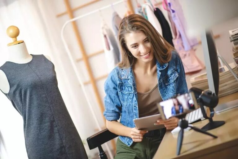 How to Find a Clothing Manufacturer for Your Business in 2022?