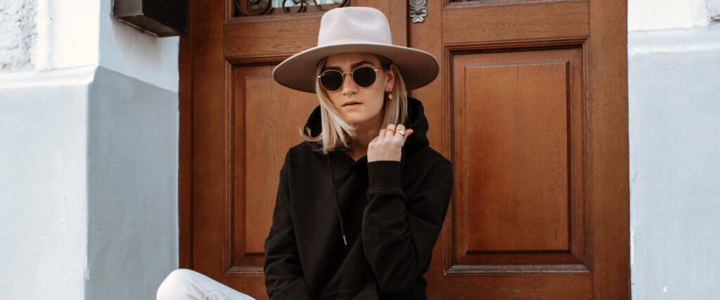 A Guide to the Best Way to Wear Sweatshirts and Hoodies