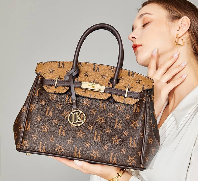 Aunicer: An online shop specializing infamous women’s bags