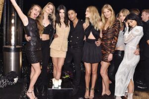 How to select cool party wear tops without stressing much