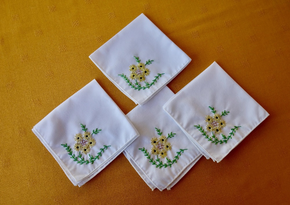 Search for Top-Quality Embroidered Cocktail Napkins Online Embroidered Cocktail Napkins Online