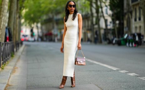 How to accessorize a dressy outfit during the summer