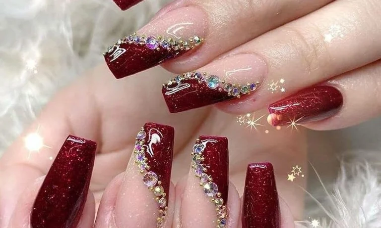 Choosing a Press-On Nail Manufacturer: What Brands Should Evaluate Before Scaling