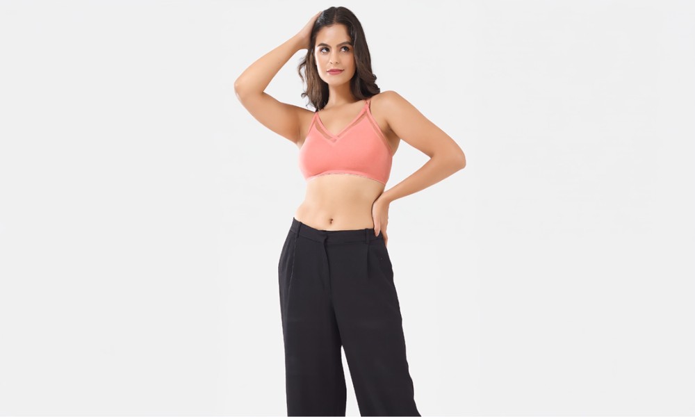 T-Shirt Bra vs Bandeau Bra: Everyday Comfort Meets Effortless Style